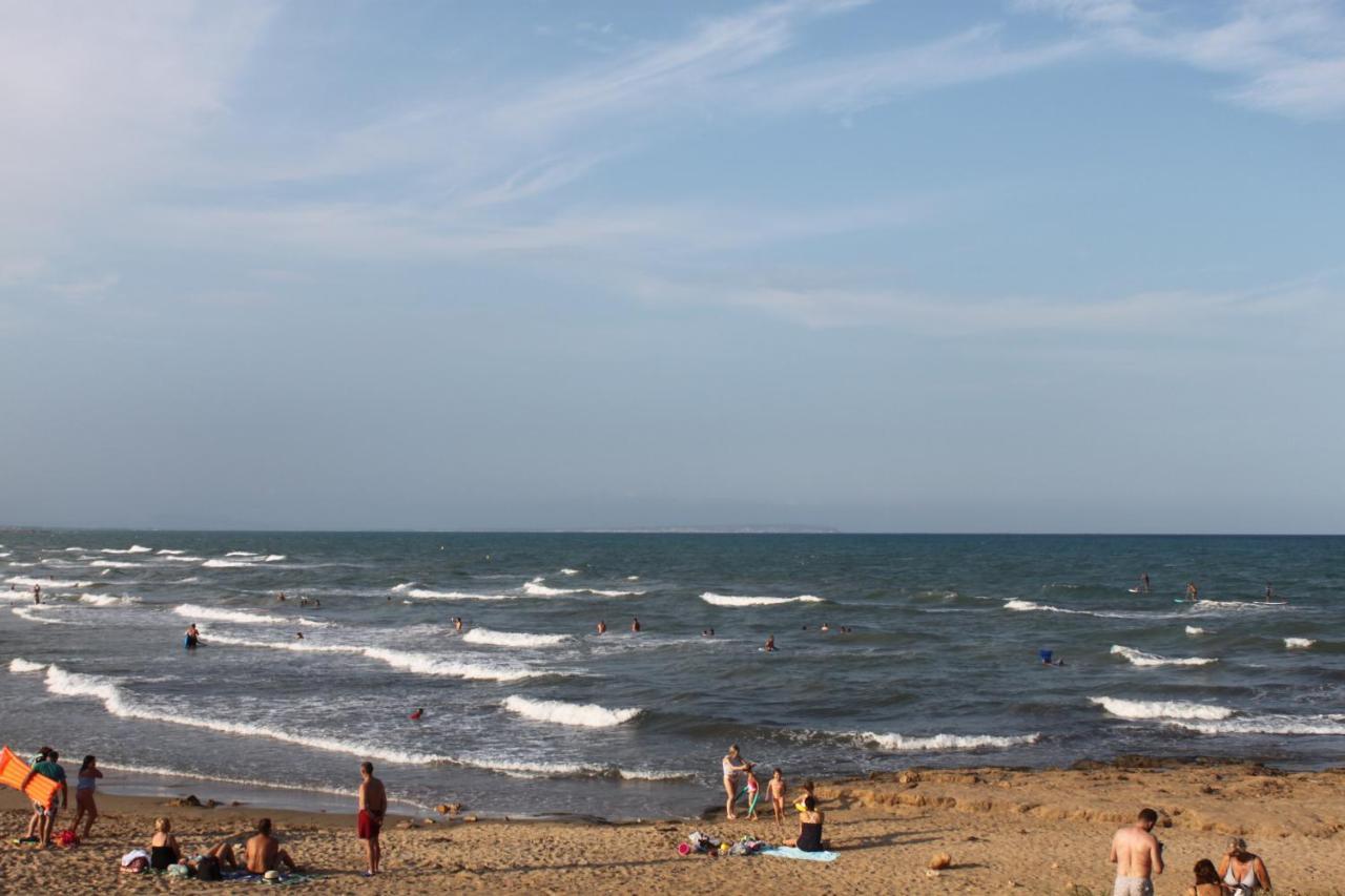 Cerca De La Playa De La Mata